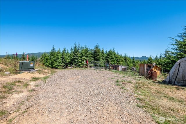 327 Parpala Road, Naselle, WA 98638