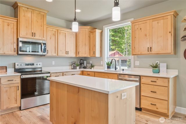 327 Parpala Road, Naselle, WA 98638