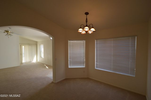 7925 W Mural Hill Drive, Tucson, AZ 85743