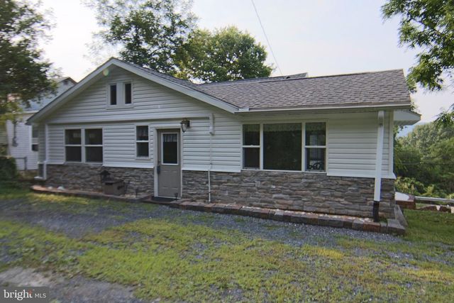 1035 STATE RD, Duncannon, PA 17020
