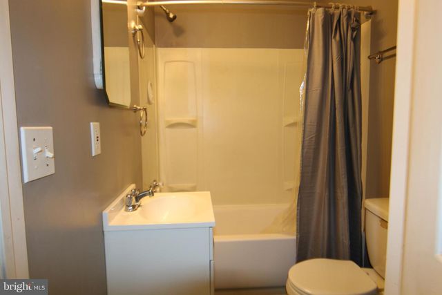 1035 STATE RD, Duncannon, PA 17020