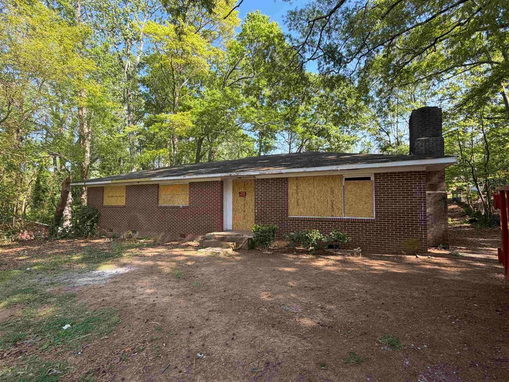 329 Amherst DR, Spartanburg, SC 29306