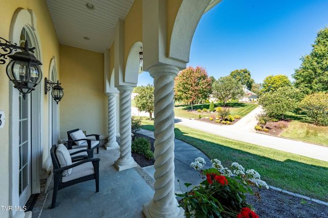 1128 Keeview Drive, Johnson City, TN 37615
