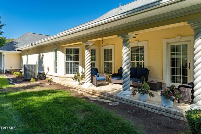 1128 Keeview Drive, Johnson City, TN 37615
