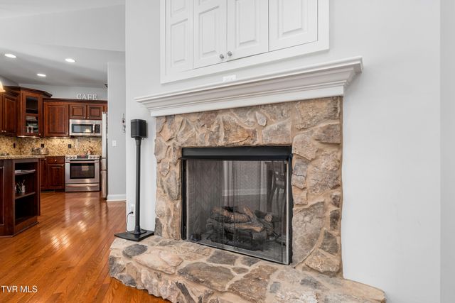 1128 Keeview Drive, Johnson City, TN 37615