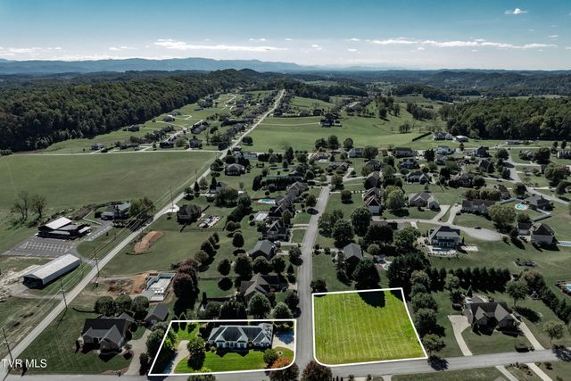 1128 Keeview Drive, Johnson City, TN 37615