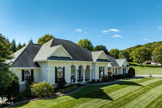 1128 Keeview Drive, Johnson City, TN 37615