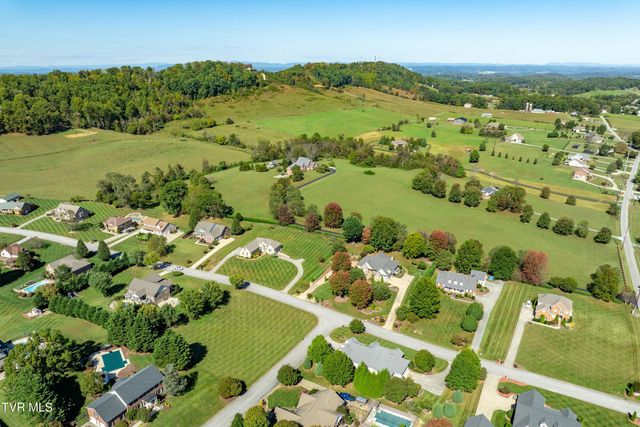 1128 Keeview Drive, Johnson City, TN 37615