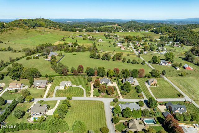1128 Keeview Drive, Johnson City, TN 37615