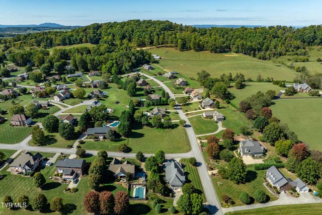 1128 Keeview Drive, Johnson City, TN 37615