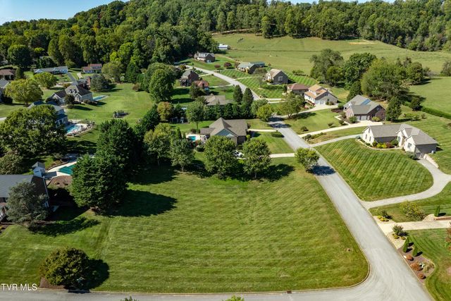 1128 Keeview Drive, Johnson City, TN 37615