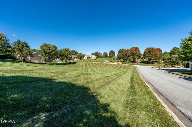 1128 Keeview Drive, Johnson City, TN 37615