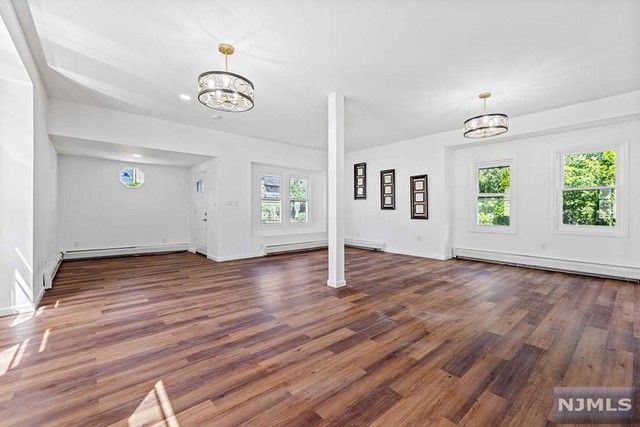 287 Main Street, Little Ferry, NJ 07643