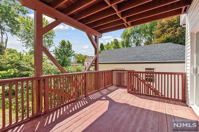 287 Main Street, Little Ferry, NJ 07643