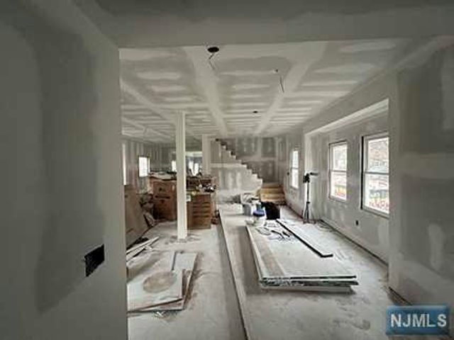 287 Main Street, Little Ferry, NJ 07643