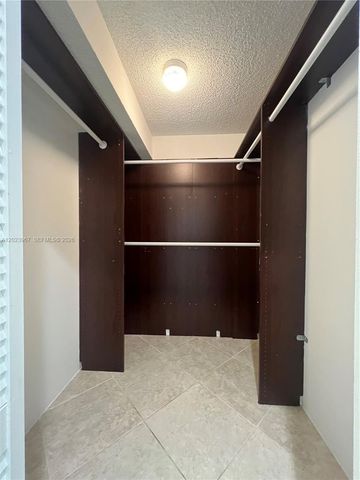 16373 Malibu Dr 51, Weston, FL 33326