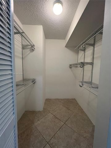 16373 Malibu Dr 51, Weston, FL 33326