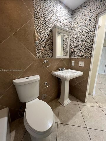 16373 Malibu Dr 51, Weston, FL 33326