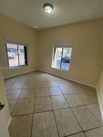 16373 Malibu Dr 51, Weston, FL 33326