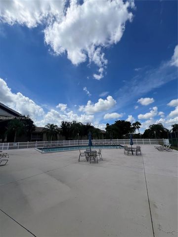 16373 Malibu Dr 51, Weston, FL 33326