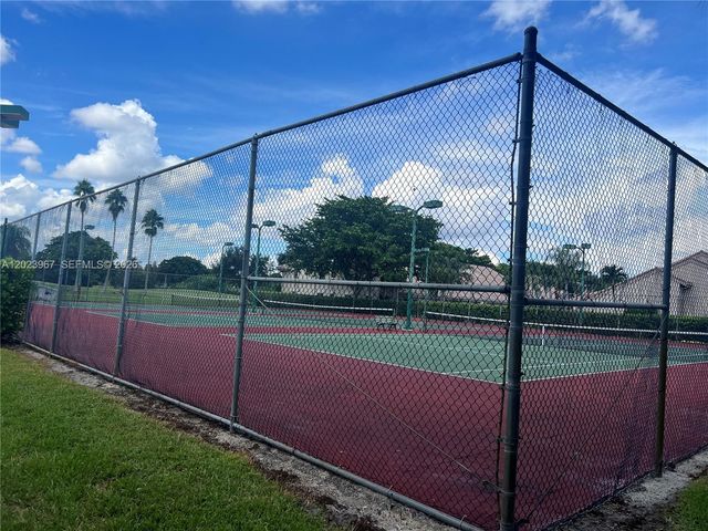 16373 Malibu Dr 51, Weston, FL 33326