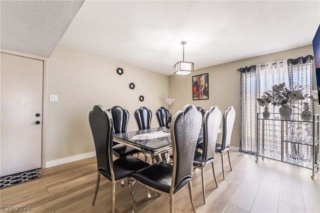 5209 Champions Avenue, Las Vegas, NV 89142