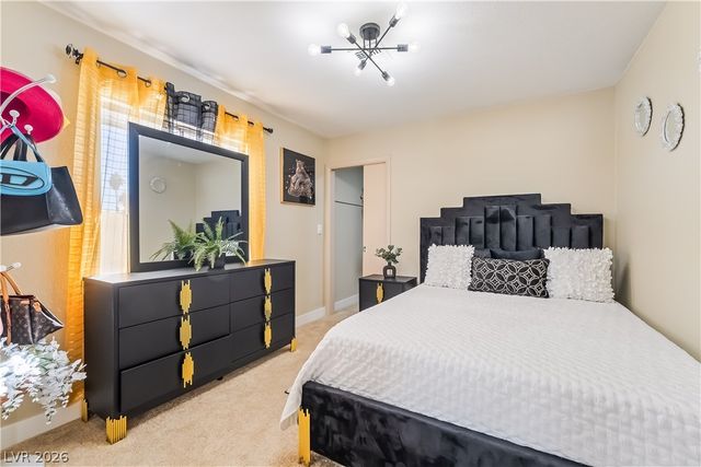 5209 Champions Avenue, Las Vegas, NV 89142