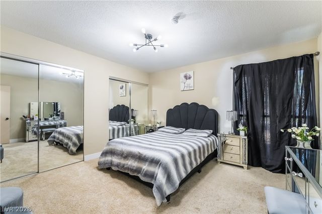 5209 Champions Avenue, Las Vegas, NV 89142