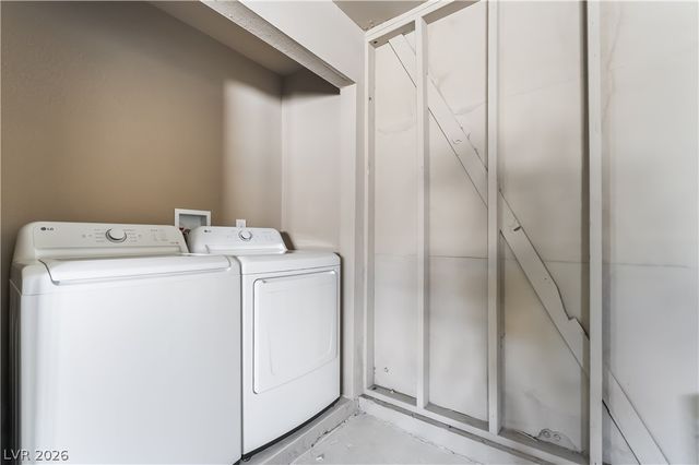 5209 Champions Avenue, Las Vegas, NV 89142