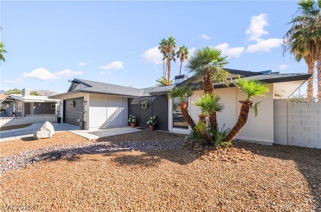 5209 Champions Avenue, Las Vegas, NV 89142