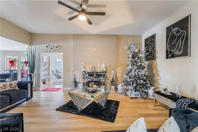 5209 Champions Avenue, Las Vegas, NV 89142