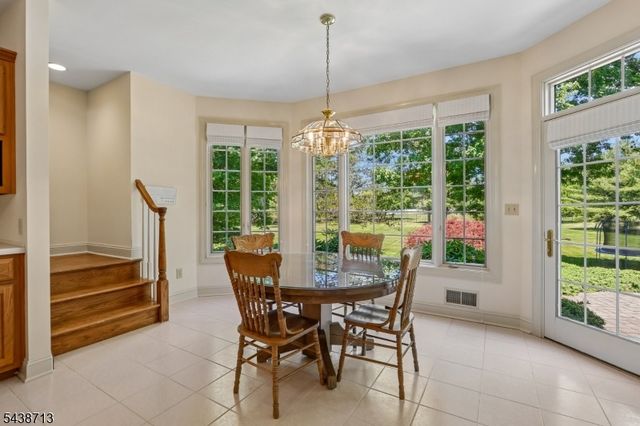 14 N Stone Hedge Dr, Bernards Twp., NJ 07920