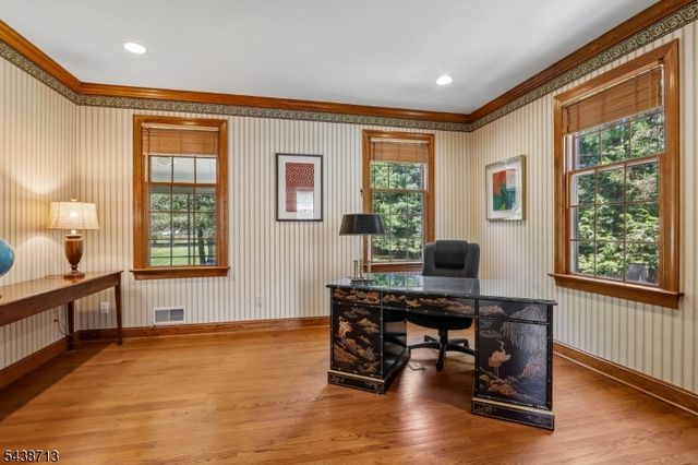 14 N Stone Hedge Dr, Bernards Twp., NJ 07920