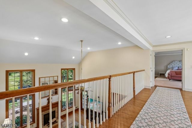14 N Stone Hedge Dr, Bernards Twp., NJ 07920