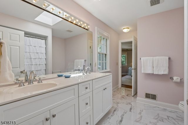 14 N Stone Hedge Dr, Bernards Twp., NJ 07920