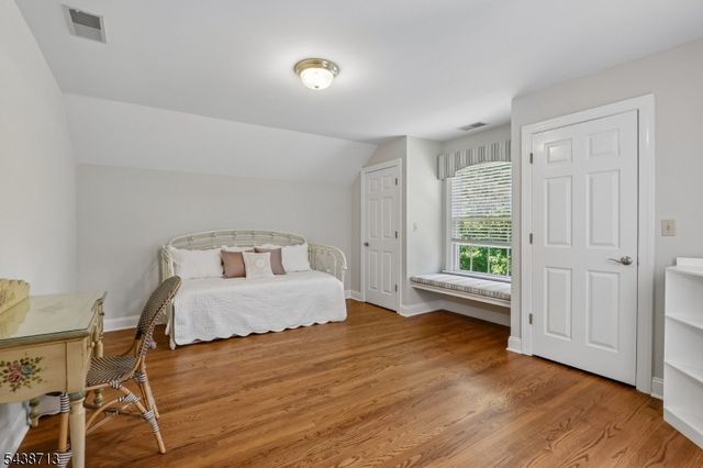 14 N Stone Hedge Dr, Bernards Twp., NJ 07920