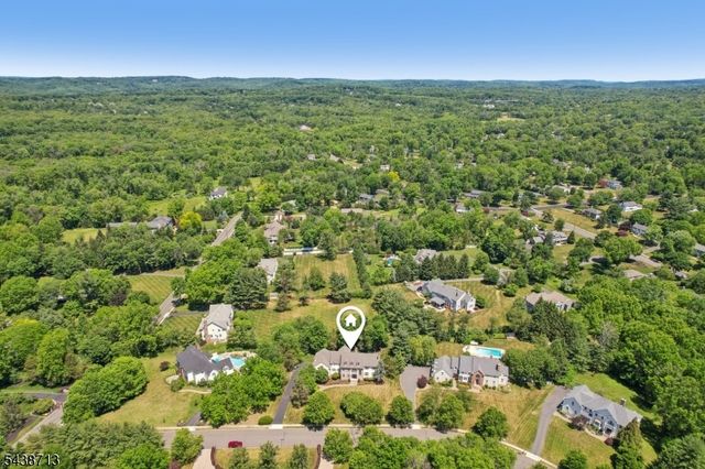14 N Stone Hedge Dr, Bernards Twp., NJ 07920