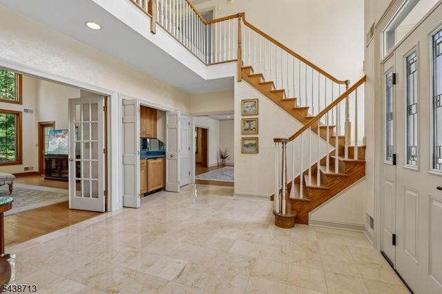 14 N Stone Hedge Dr, Bernards Twp., NJ 07920