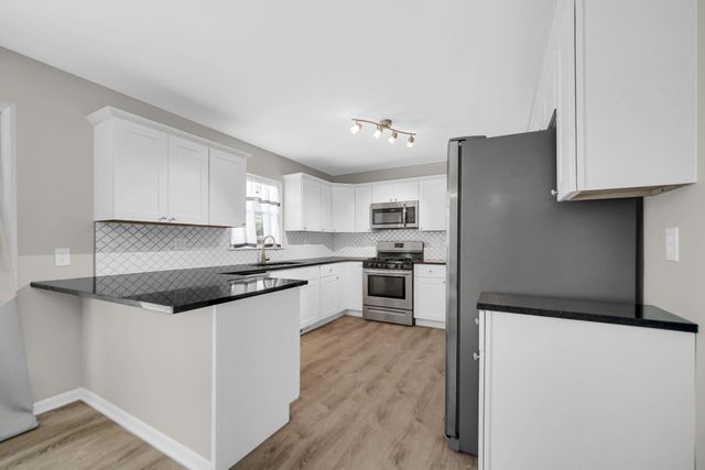 5450 Pierce Street, Merrillville, IN 46410