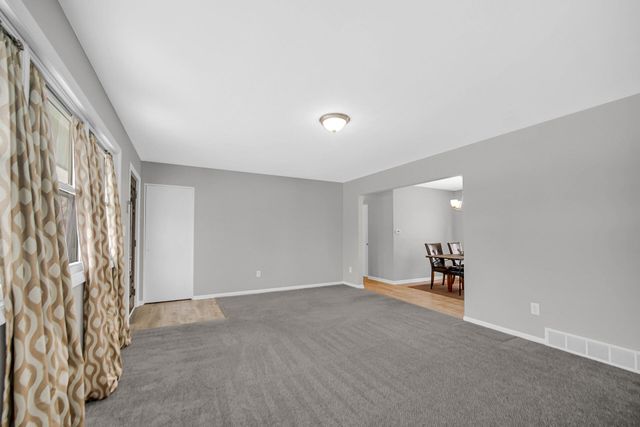 5450 Pierce Street, Merrillville, IN 46410