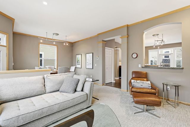 61 4th Avenue N 101, Minneapolis, MN 55401