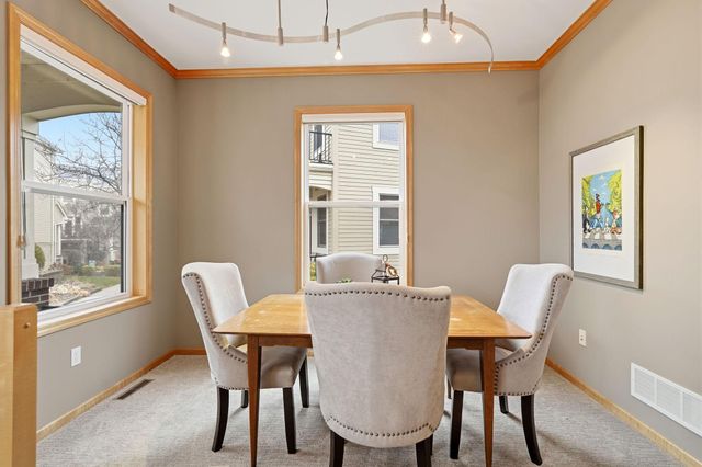 61 4th Avenue N 101, Minneapolis, MN 55401