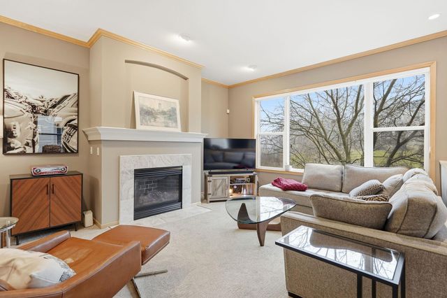 61 4th Avenue N 101, Minneapolis, MN 55401