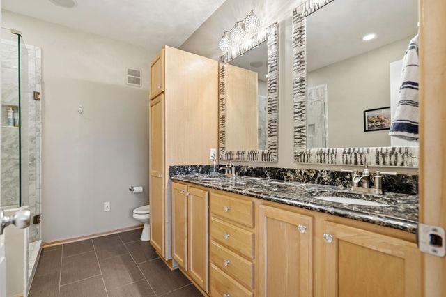 61 4th Avenue N 101, Minneapolis, MN 55401