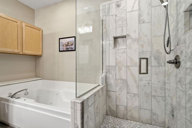 61 4th Avenue N 101, Minneapolis, MN 55401