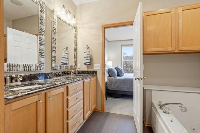 61 4th Avenue N 101, Minneapolis, MN 55401