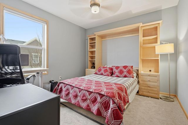 61 4th Avenue N 101, Minneapolis, MN 55401