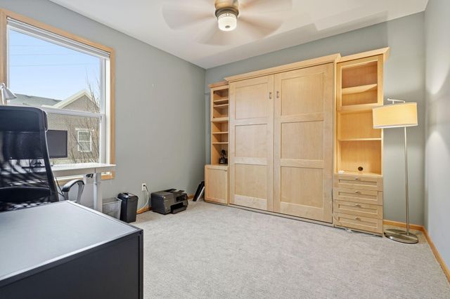 61 4th Avenue N 101, Minneapolis, MN 55401