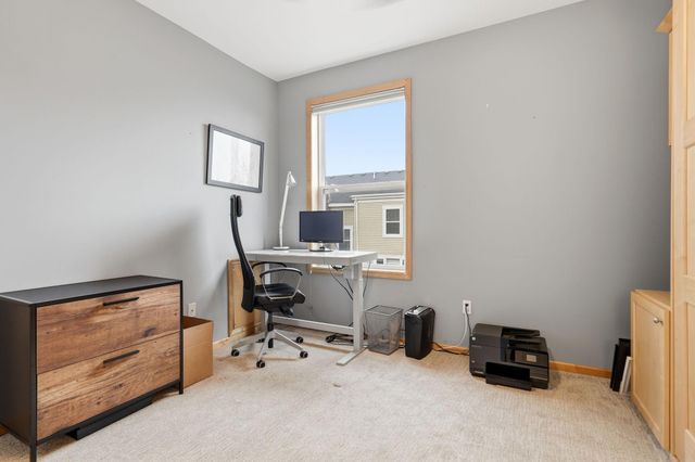 61 4th Avenue N 101, Minneapolis, MN 55401