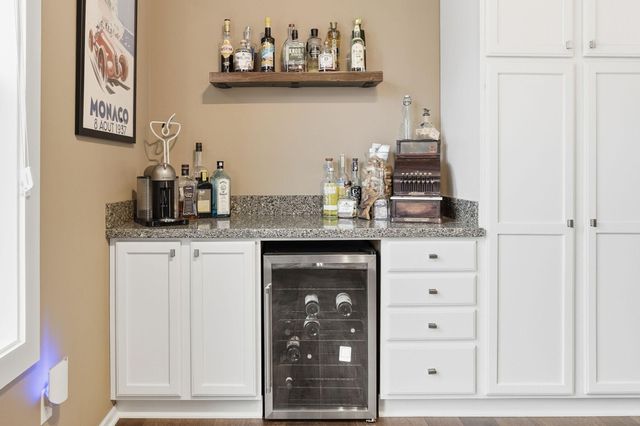 61 4th Avenue N 101, Minneapolis, MN 55401